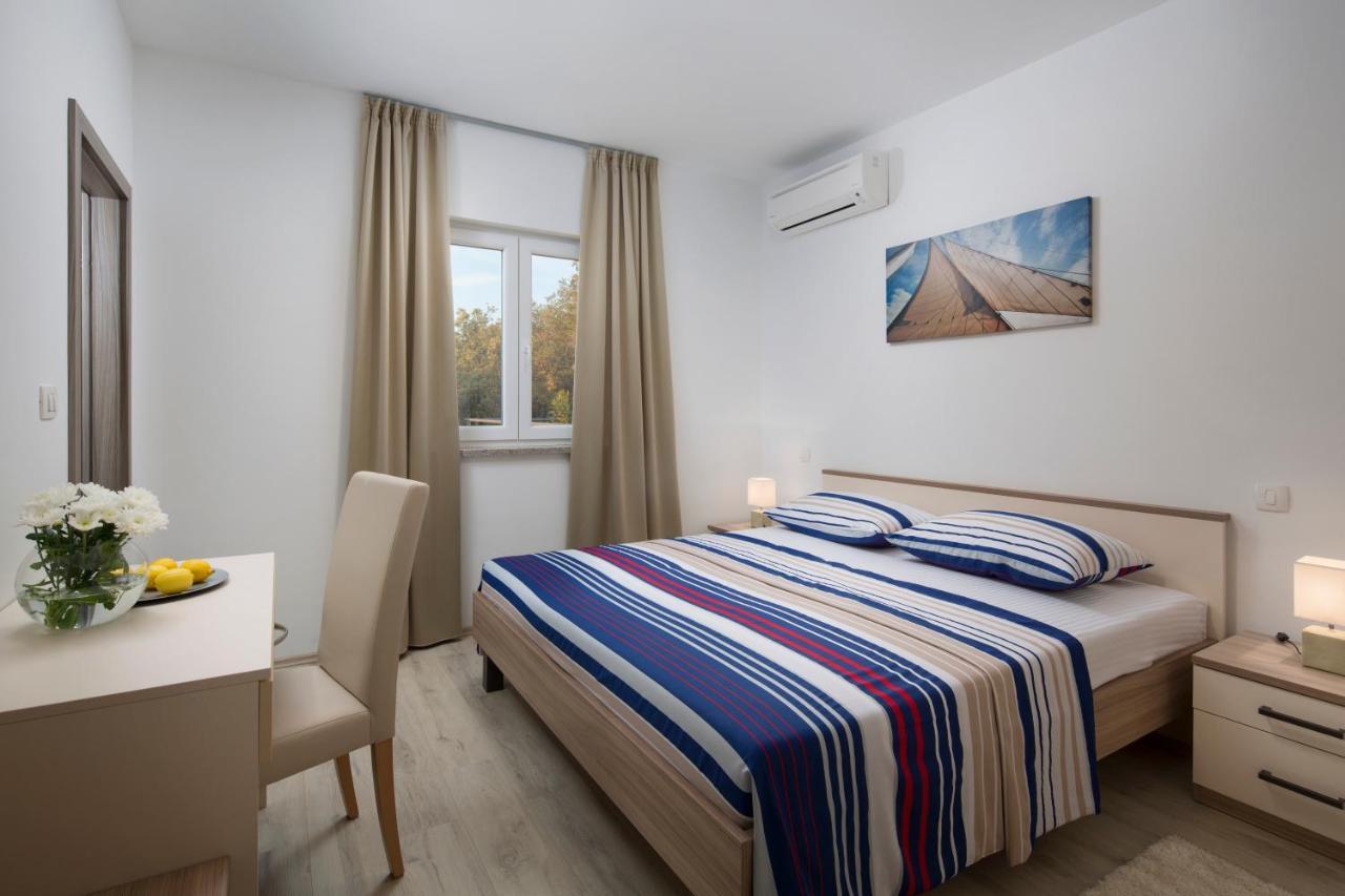 Villa Bella Vista Koromačno 外观 照片